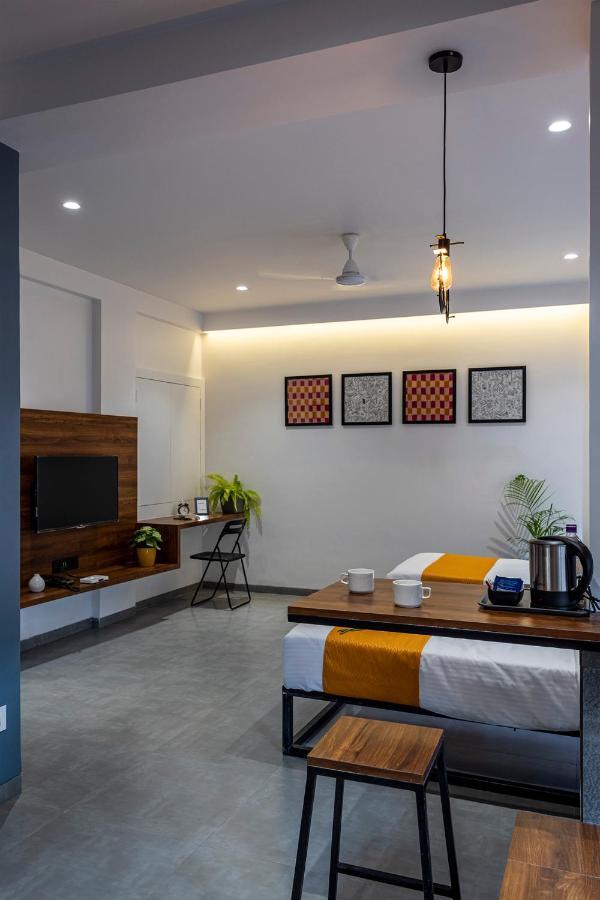 The Cult Stay Solapur Ngoại thất bức ảnh